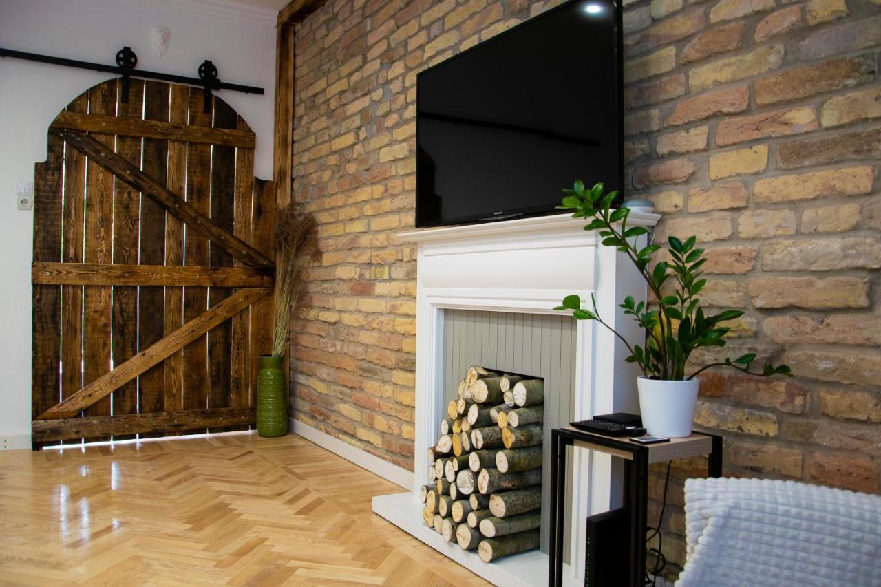 Season One Apartman แซแก็ด ภายนอก รูปภาพ